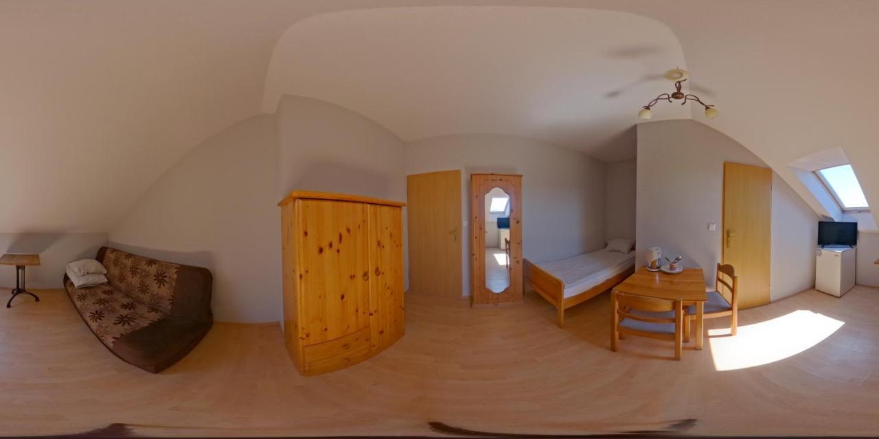 Hotel Marynarska 16 U Rysia à Ujście-Darłowskie Extérieur photo